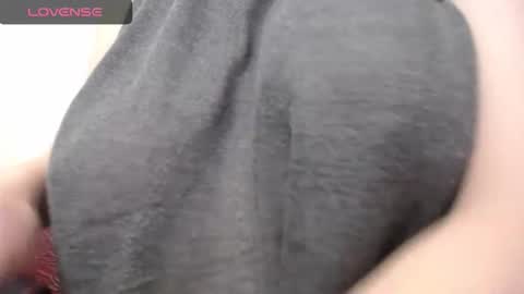 lenagolden online show from December 22, 2025, 2:14 pm