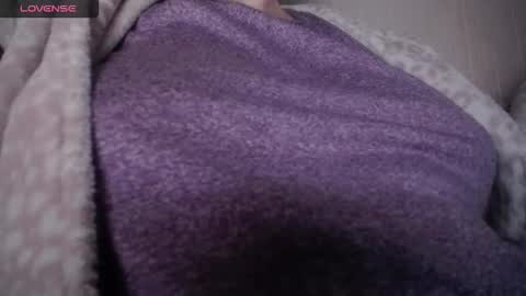 lenagolden online show from April 10, 2026, 3:28 pm