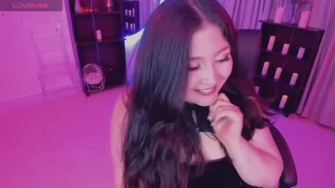 Lenna Kang online show from December 26, 2024, 2:33 am