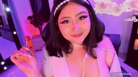 Lenna Kang online show from January 3, 2025, 12:11 am