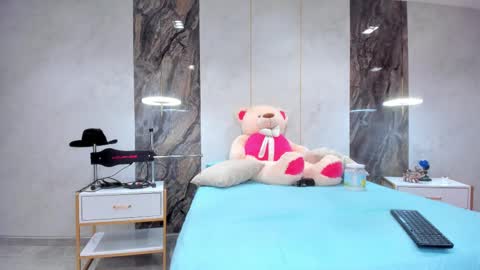 Lenathompson online show from February 28, 2025, 3:59 am