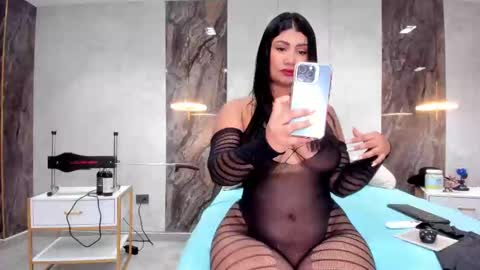 Lenathompson online show from March 1, 2025, 3:53 am