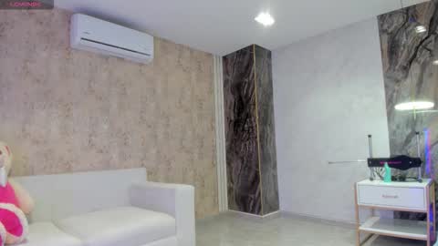 Lenathompson online show from November 27, 2025, 2:02 am