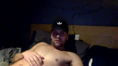 Snapshot of lendariokiss chatting on December 21, 2025, 12:18 am Armando online show from December 21, 2025, 12:18 am