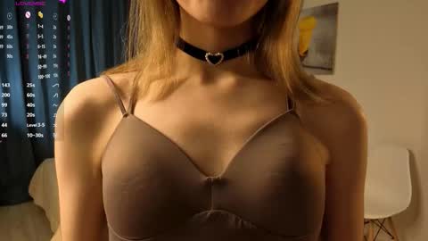 Earlene online show from November 13, 2025, 9:58 pm