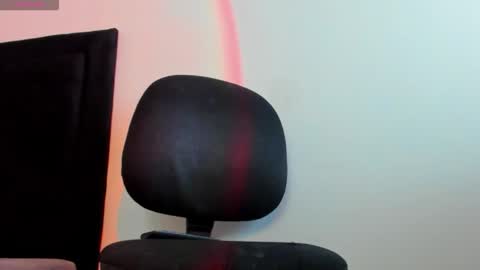 leo183877 online show from March 10, 2026, 5:45 am