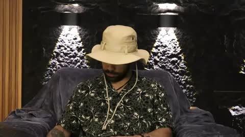 Leo  Diaz online show from April 6, 2026, 1:25 am