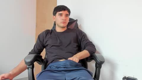 Leo Jones online show from February 4, 2025, 9:20 pm