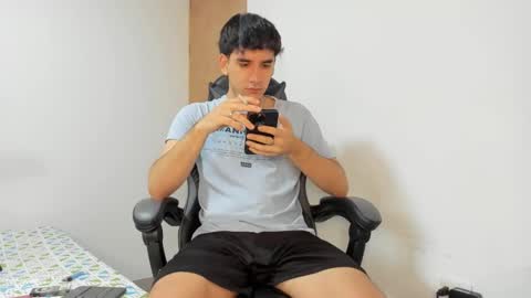 Leo Jones online show from March 4, 2025, 7:43 pm