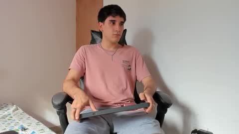 Leo Jones online show from March 7, 2025, 9:06 pm