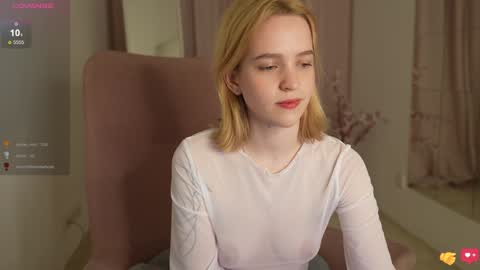 Snapshot of leo_lulu chatting on January 13, 2025, 6:27 pm Ashly online show from January 13, 2025, 6:27 pm