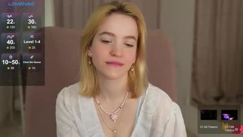 Snapshot of leo_lulu chatting on February 9, 2025, 3:56 pm Ashly online show from February 9, 2025, 3:56 pm
