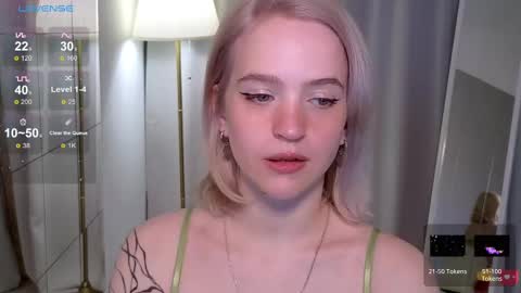 Snapshot of leo_lulu chatting on March 4, 2025, 3:59 pm Ashly online show from March 4, 2025, 3:59 pm