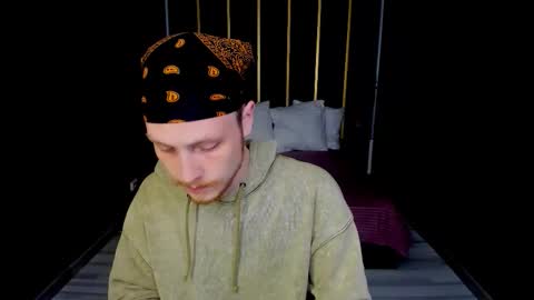 Leo online show from October 1, 2025, 4:02 pm