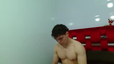 leo_morris online show from January 3, 2025, 4:06 pm