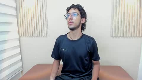 Snapshot of leo_sanz6 chatting on May 25, 2026, 12:11 pm LEO online show from May 25, 2026, 12:11 pm