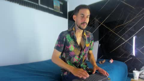 Snapshot of leo_vesper chatting on April 4, 2026, 12:02 pm leo vesper online show from April 4, 2026, 12:02 pm