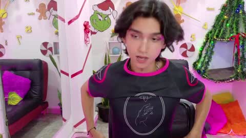 Snapshot of leoadamss chatting on December 18, 2024, 5:10 pm Leo online show from December 18, 2024, 5:10 pm