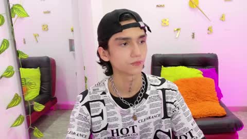 Snapshot of leoadamss chatting on January 21, 2025, 1:11 pm Leo online show from January 21, 2025, 1:11 pm