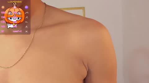 Snapshot of leodovina_16 chatting on October 22, 2025, 3:12 pm Leo online show from October 22, 2025, 3:12 pm