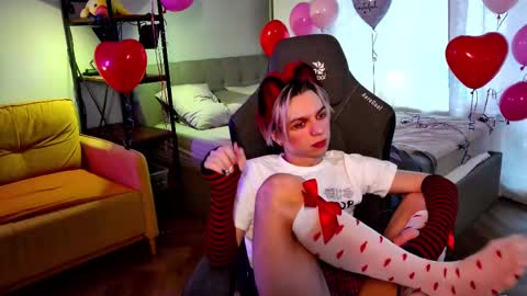 Leon online show from February 17, 2025, 7:37 am