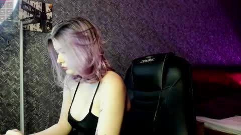 leona_williams online show from February 21, 2025, 12:06 pm