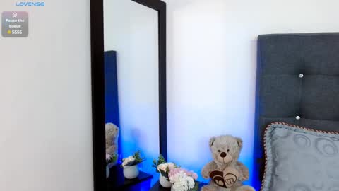 LUCY online show from January 30, 2025, 10:51 pm