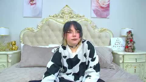 LeonaLeman online show from December 20, 2024, 9:43 am