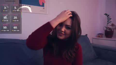 Mia online show from October 7, 2025, 8:11 am