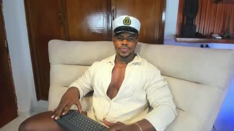 Leandro jones online show from September 15, 2025, 4:56 am