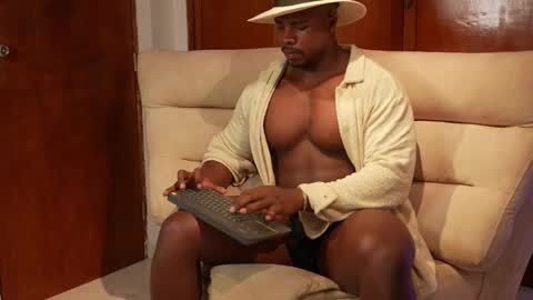 Leandro jones online show from September 19, 2025, 9:54 am