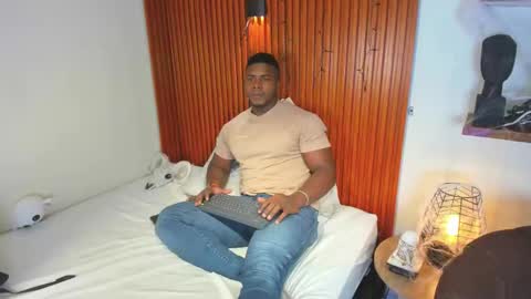 Leandro jones online show from October 27, 2025, 3:10 am