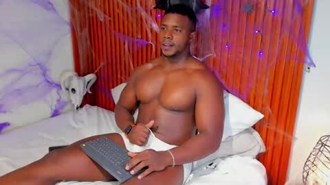Leandro jones online show from October 29, 2025, 2:36 am