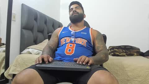 Leo online show from December 5, 2024, 10:45 pm