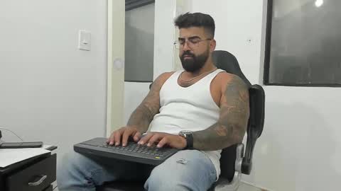 Leo online show from February 26, 2025, 7:49 pm