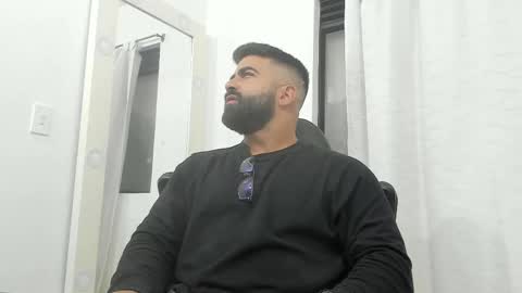 Leo online show from March 11, 2025, 9:59 pm