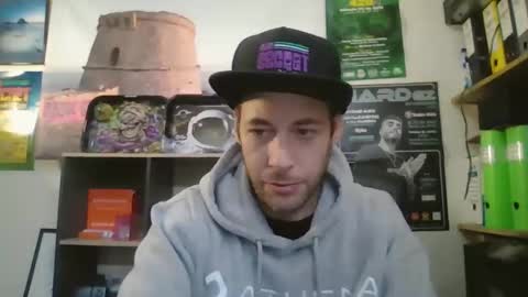 leonidascum online show from November 20, 2025, 11:54 am