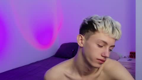 leonlure online show from December 5, 2025, 8:27 pm