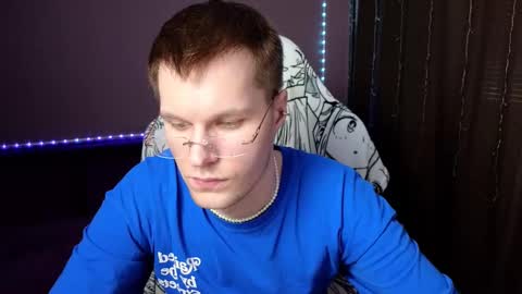 Snapshot of leonnextdoor chatting on January 10, 2025, 8:51 am Leon online show from January 10, 2025, 8:51 am