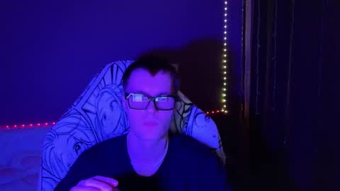 Snapshot of leonnextdoor chatting on January 13, 2025, 10:58 am Leon online show from January 13, 2025, 10:58 am