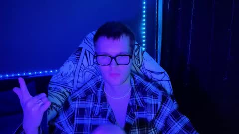 Snapshot of leonnextdoor chatting on January 16, 2025, 11:04 am Leon online show from January 16, 2025, 11:04 am