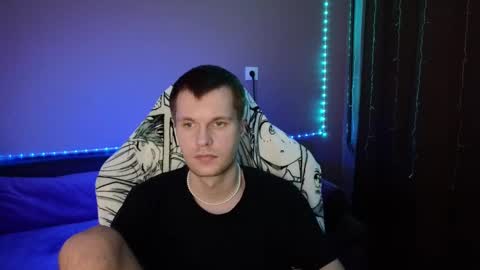 Snapshot of leonnextdoor chatting on January 17, 2025, 1:56 pm Leon online show from January 17, 2025, 1:56 pm