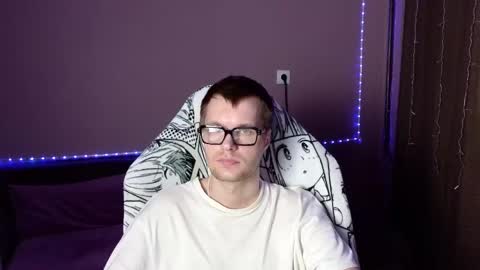 Snapshot of leonnextdoor chatting on January 22, 2025, 8:29 am Leon online show from January 22, 2025, 8:29 am