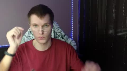 Snapshot of leonnextdoor chatting on January 26, 2025, 8:36 am Leon online show from January 26, 2025, 8:36 am