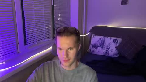 Snapshot of leonnextdoor chatting on January 14, 2026, 11:20 pm Leon online show from January 14, 2026, 11:20 pm