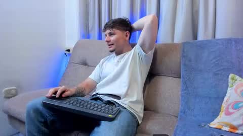 Leo  online show from February 28, 2026, 4:35 am