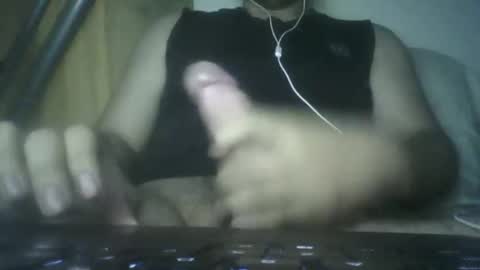 leoonel_95 online show from November 17, 2025, 2:34 pm