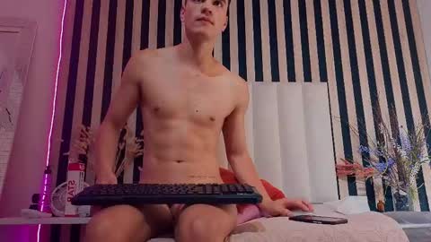 leotease online show from May 16, 2026, 12:07 am