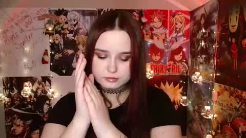 little secret online show from November 6, 2025, 8:04 am