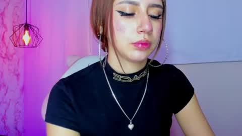 Snapshot of leri_rose_ chatting on June 27, 2026, 12:22 pm online show from June 27, 2026, 12:22 pm
